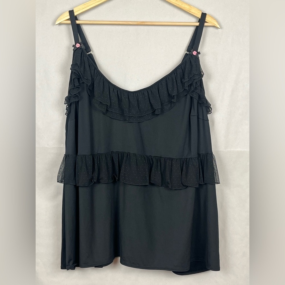 Cacique black lace trimmed ruffled adjustable strap sleep lounge cami, 26/28.